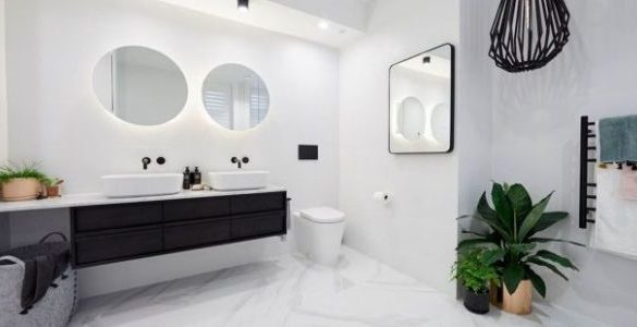 Image of white marble floorings on bathroom